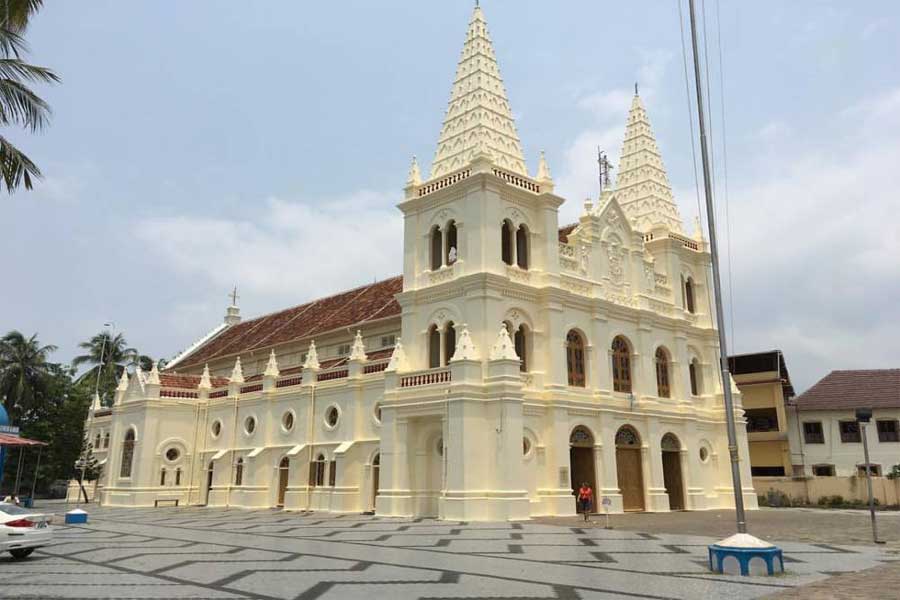 Santa Cruz Basilica